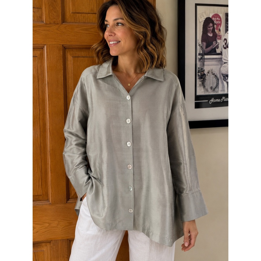 UC Undercover Collection 100% Silk Gray Oversized Button Front Shirt Womens L XL